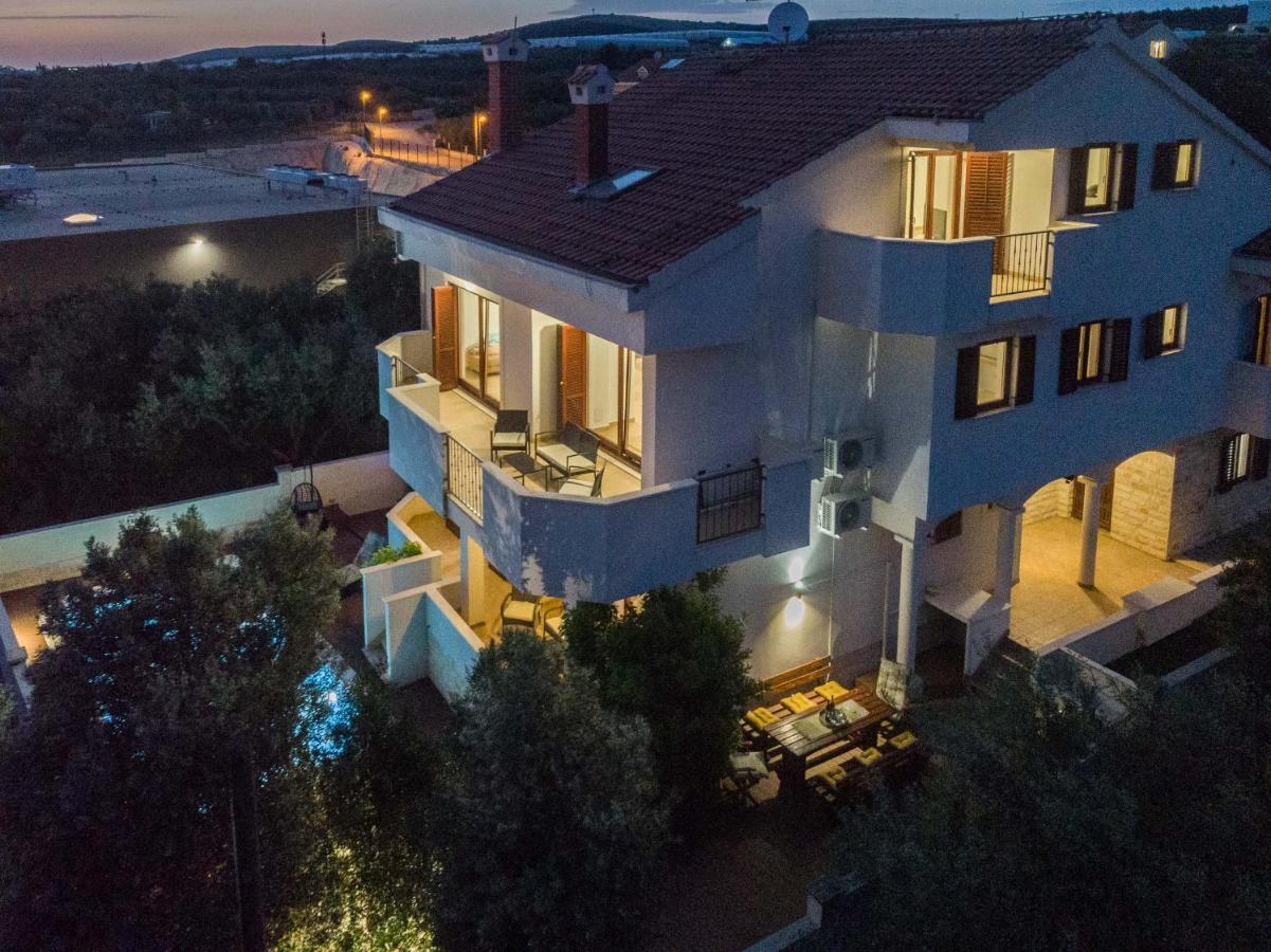 Villa Slavica Sveti Filip i Jakov Extérieur photo