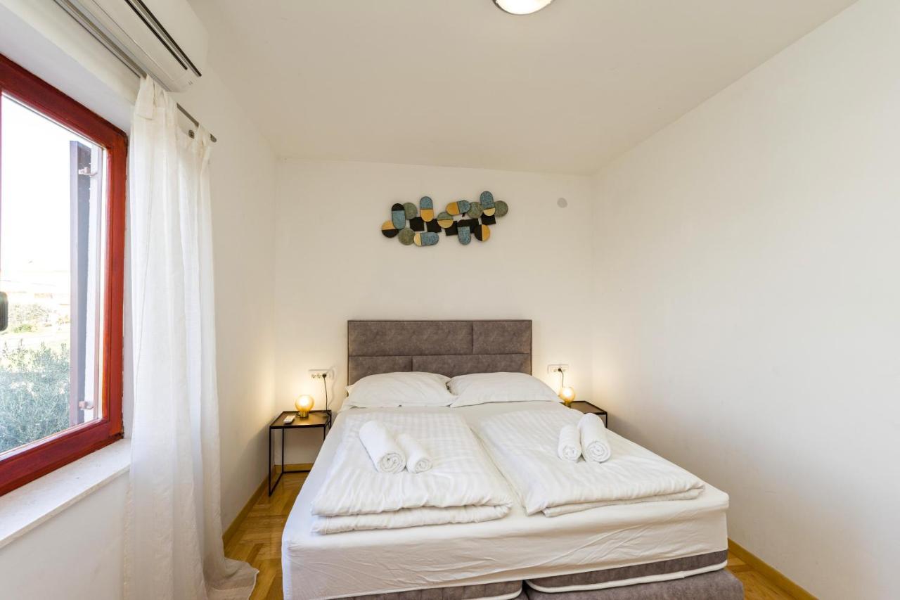 Villa Slavica Sveti Filip i Jakov Extérieur photo