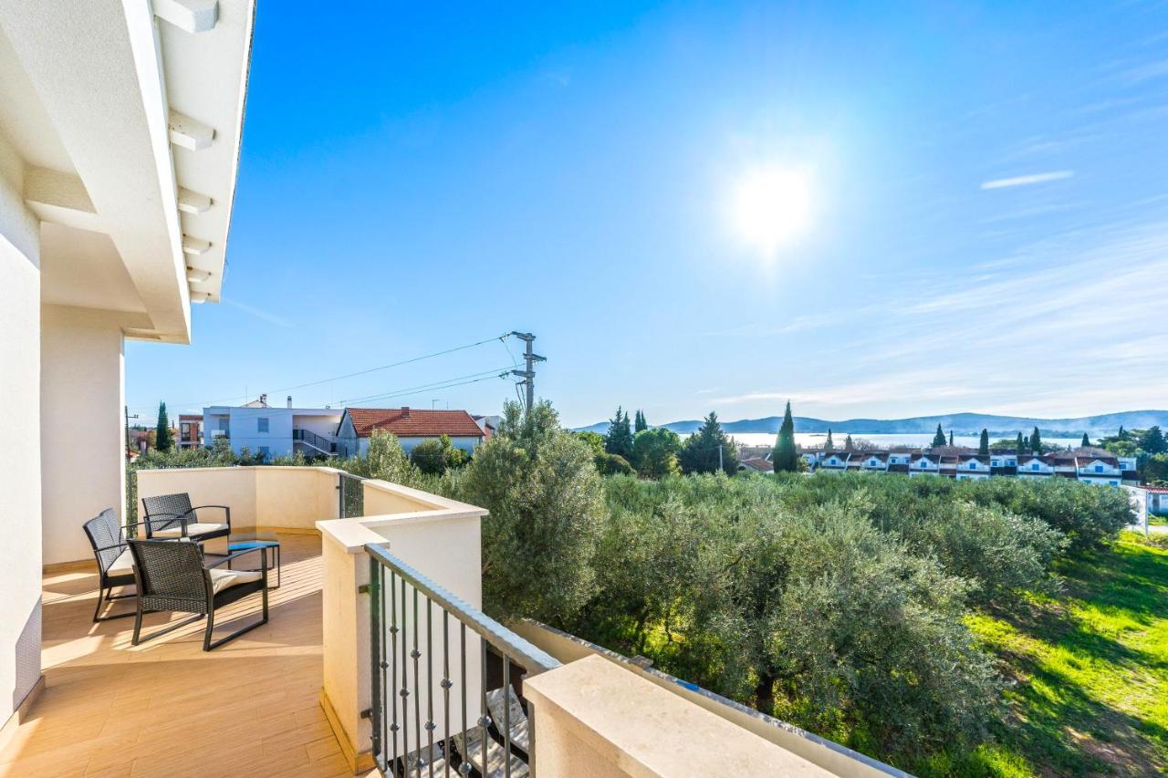 Villa Slavica Sveti Filip i Jakov Extérieur photo